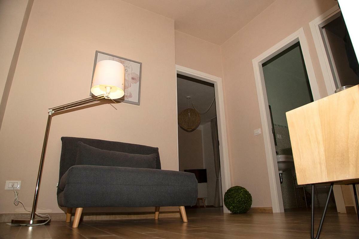 Appartement CasaLou' à Sarzana Extérieur photo